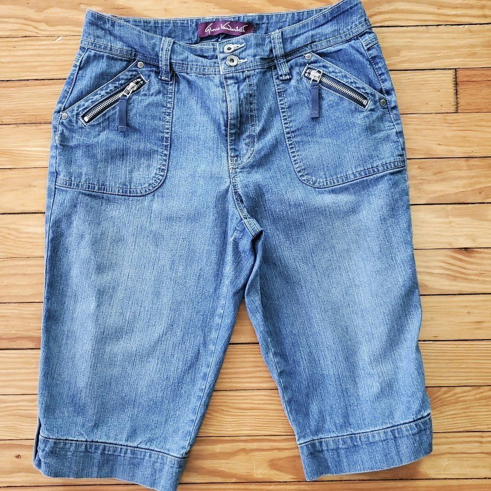 Gloria Vanderbilt Denim Capris | Size 8